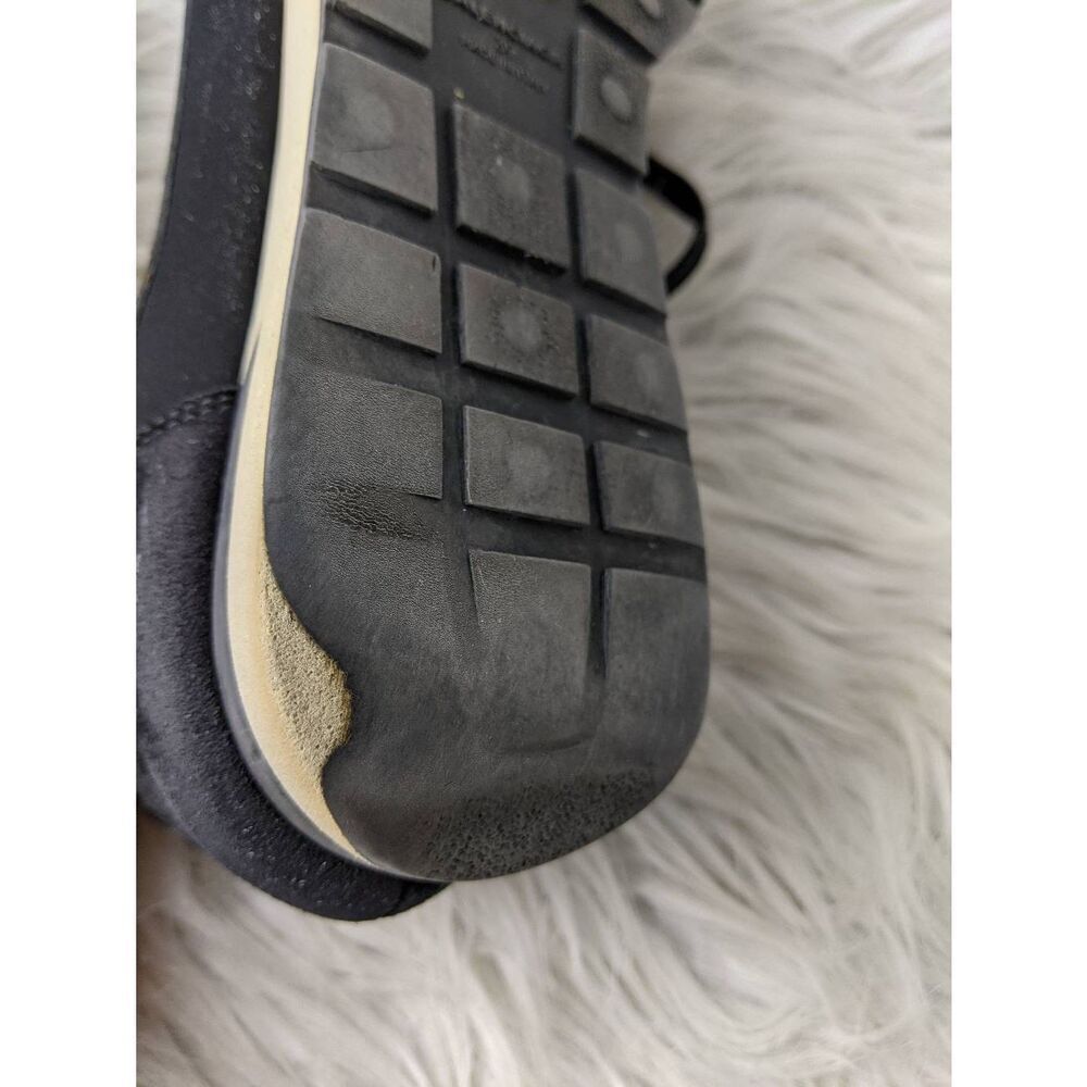 Balenciaga Black Leather and Mesh Race Runner Sneakers Size 39 - Picture 9 of 9